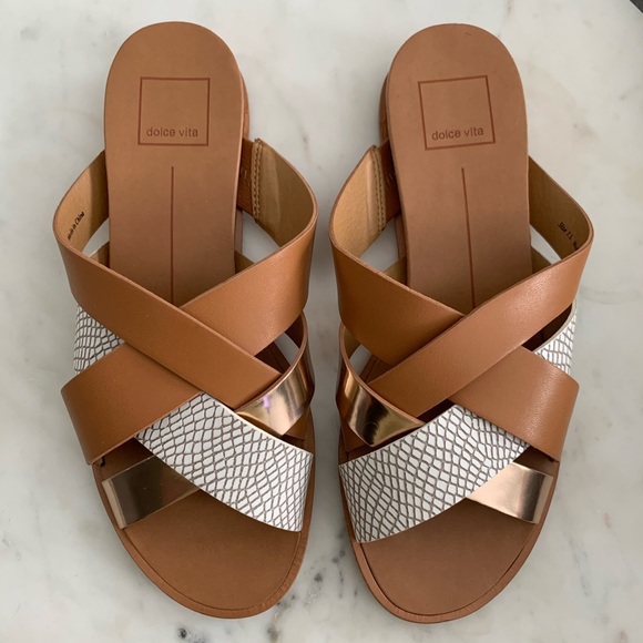 Dolce Vita Shoes - NEW Dolce Vita sandals- PERFECT for summer 🤍